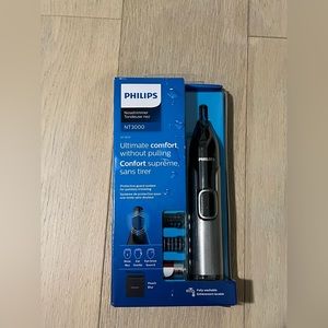 Philips nose Trimmer Series 3000 with protective guard system NT3650/26